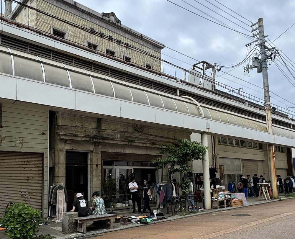 銀座通り商店街のアーケード